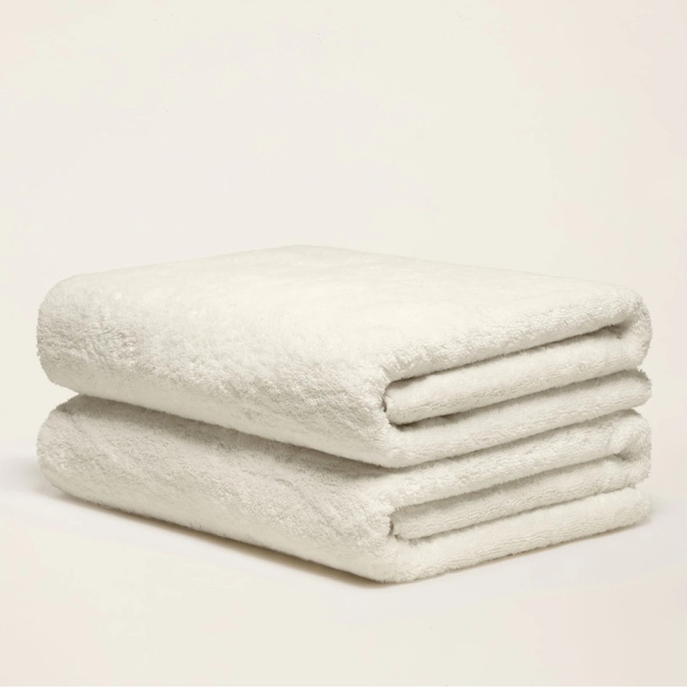 Luxurious Cream Bath Towels